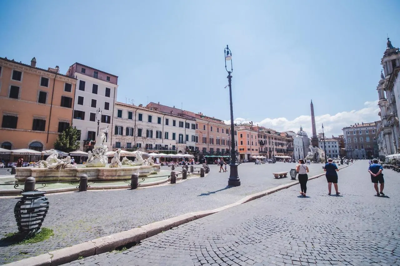 La Vetrina, The Renaissance Charme Of Piazza Navona Apartment Rome Italy